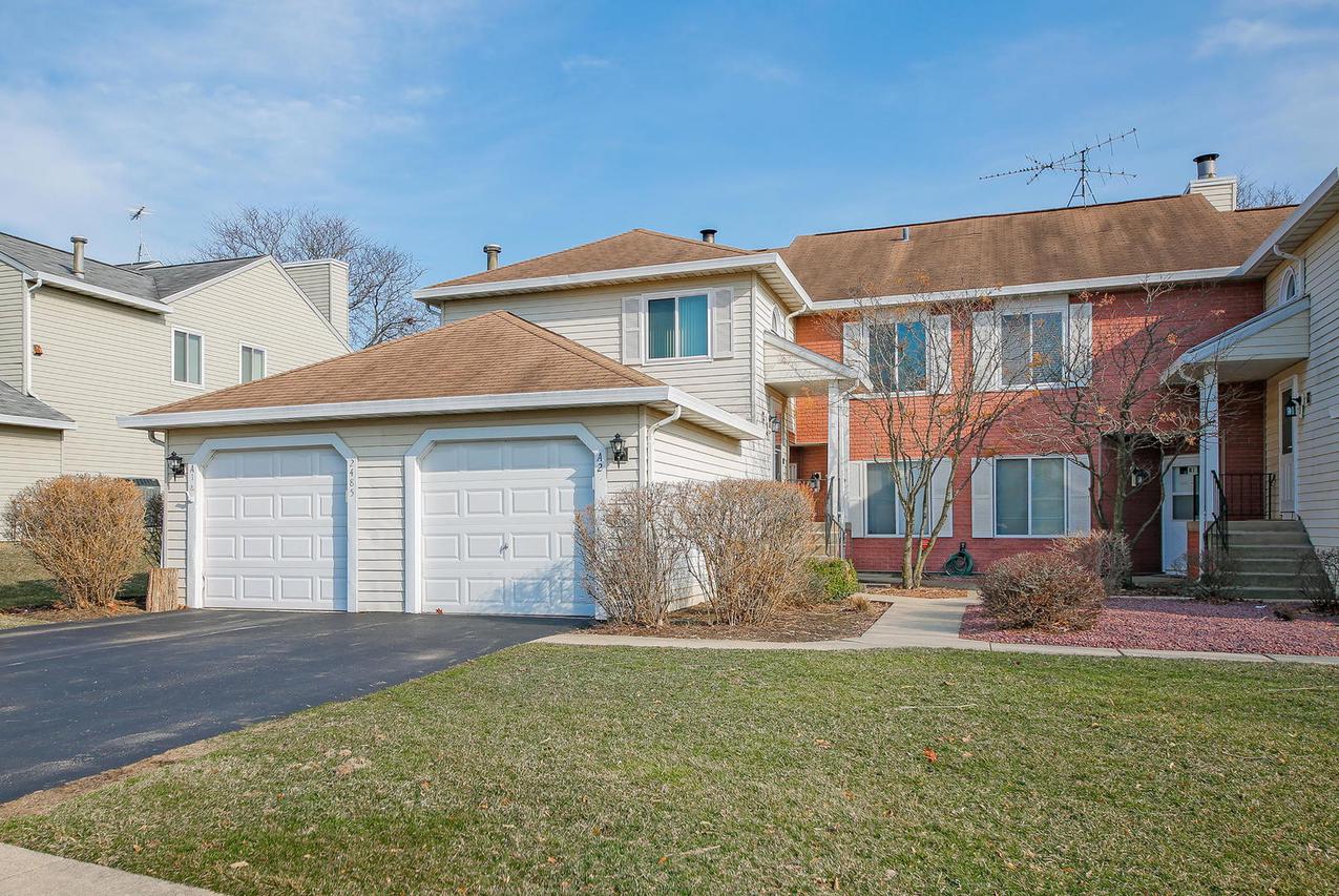 2485 Brunswick Cir. #A2, Woodridge, IL 60517