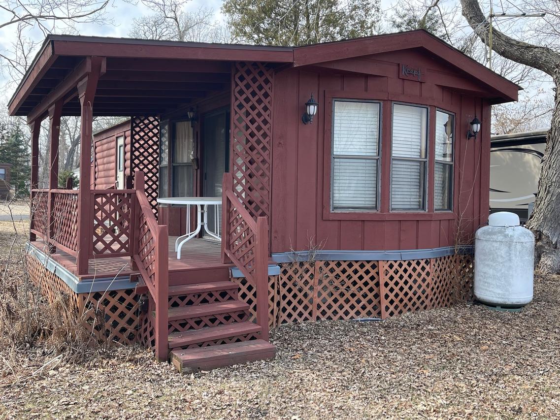 23-175 Woodhaven Lakes, Sublette, IL 61367