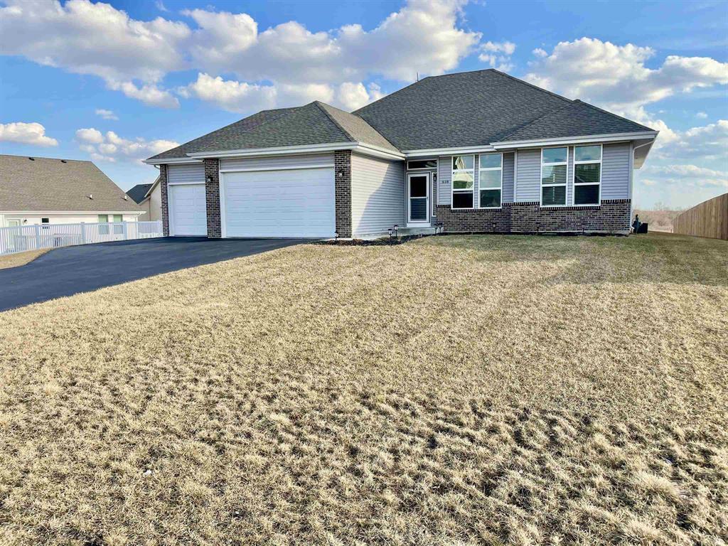 618 Biscayne Pl., Roscoe, IL 61073