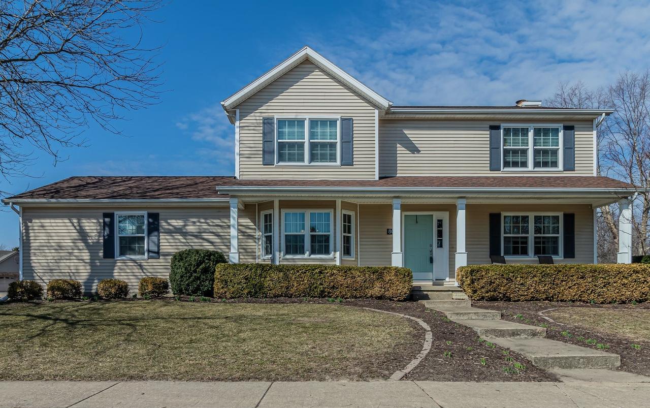 805 Pheasant Ln., Savoy, IL 61874