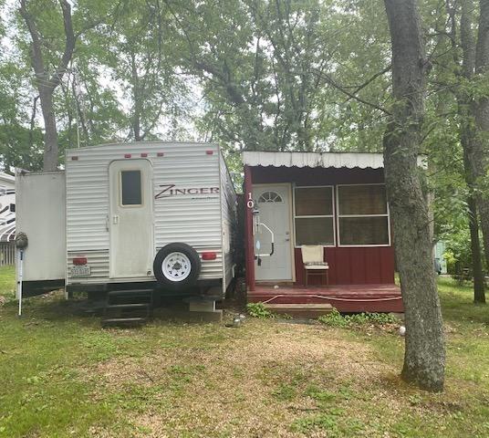 10/290 Woodhaven, Sublette, IL 61367