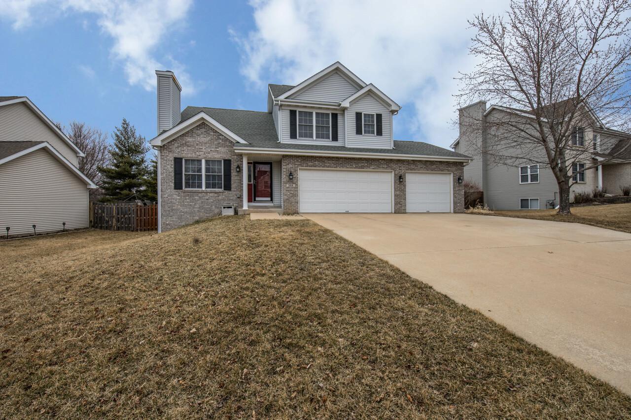 366 Brentwood Rd., Machesney Park, IL 61115