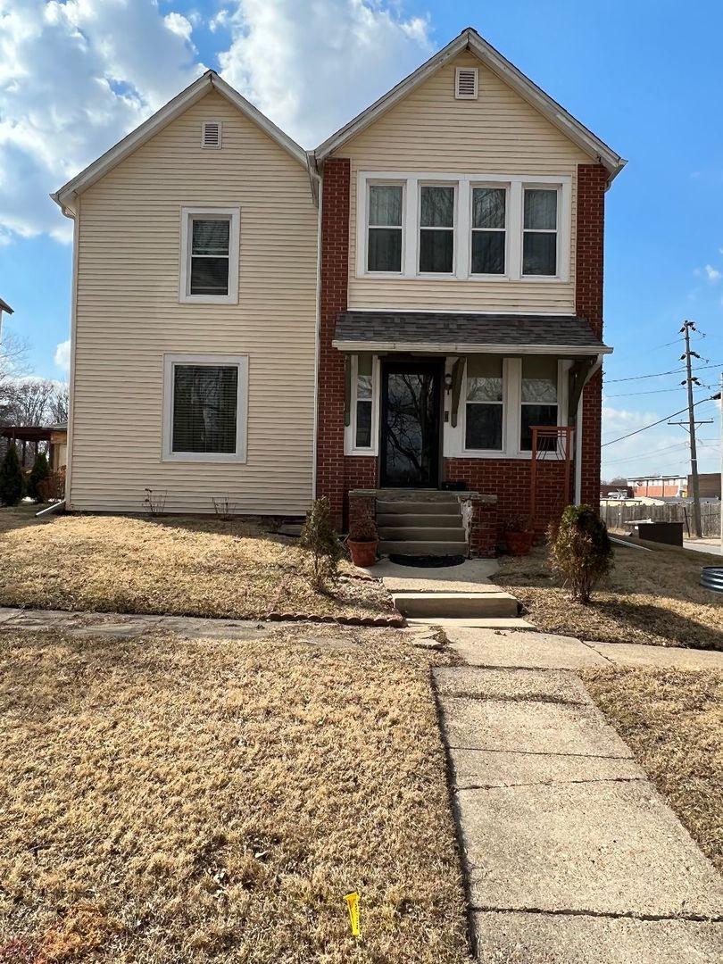 802 S 14th Ave., Freeport, IL 61032