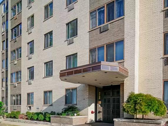 9745 S Karlov Ave. #505, Oak Lawn, IL 60453