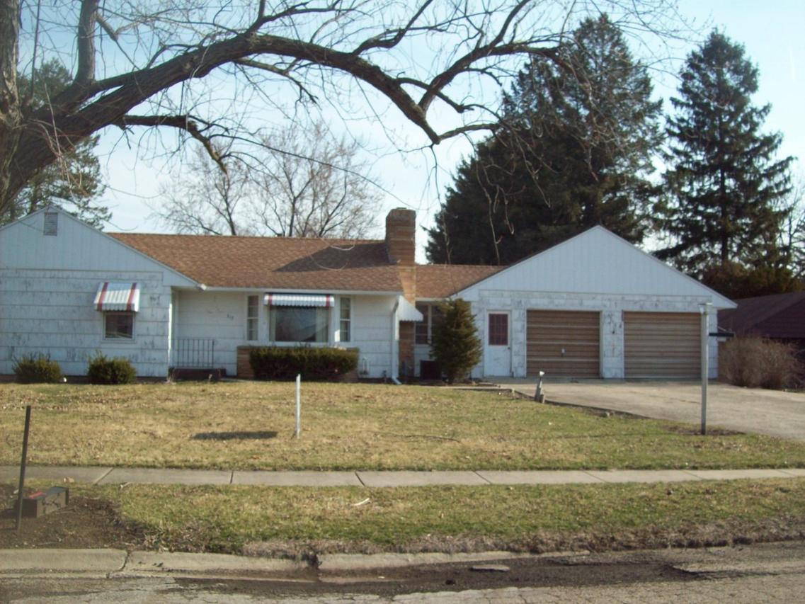 315 Meltzer St., Walnut, IL 61376