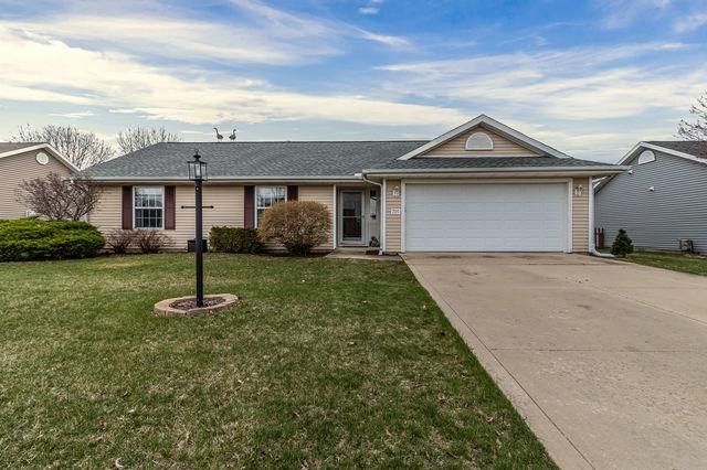 705 Bluestem Dr., St. Joseph, IL 61873