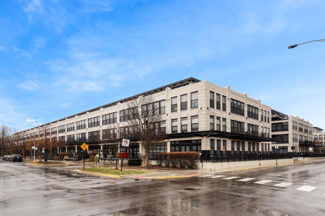 1151 W 14th Pl. #130, Chicago, IL 60608