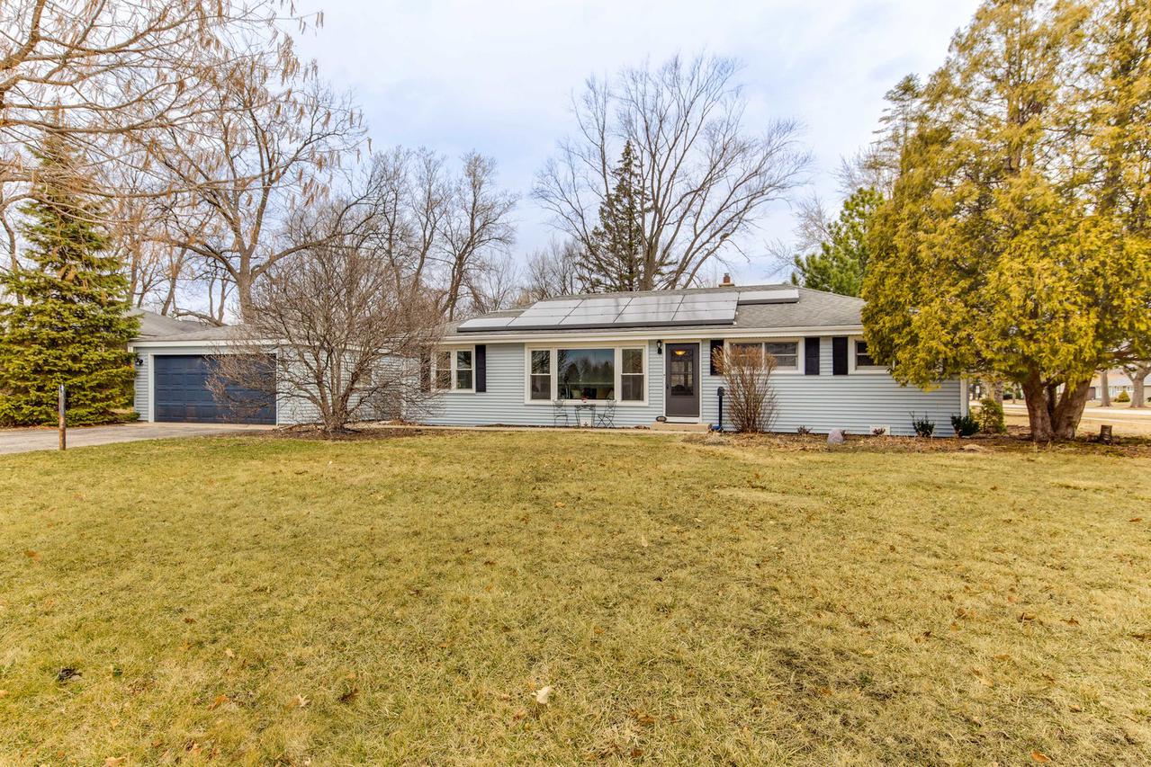 400 N Forest Ave., Mount Prospect, IL 60056
