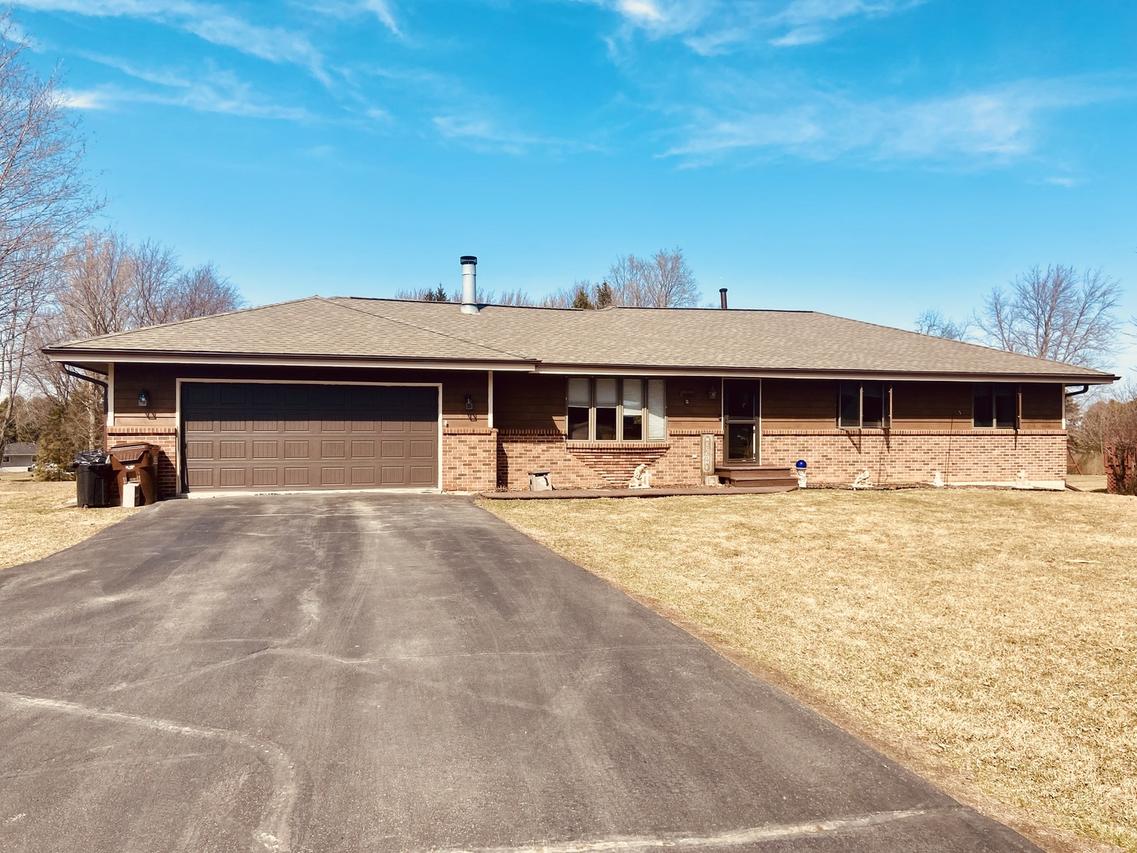 8063 Clearview Dr., Rockford, IL 61102