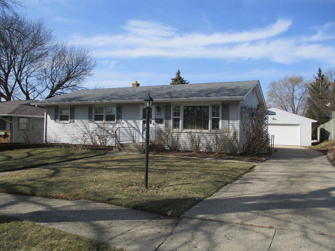 3820 Kentucky Dr., Rockford, IL 61108