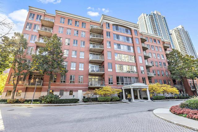 400 N Clinton St. #708, Chicago, IL 60654