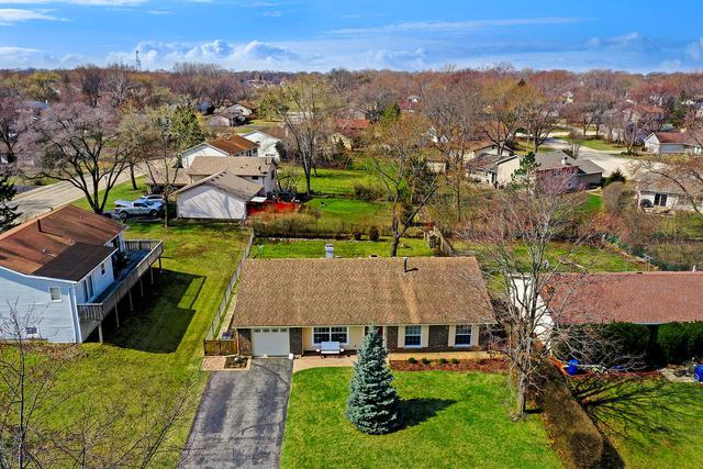 245 Hobble Bush Dr., Lake Zurich, IL 60047