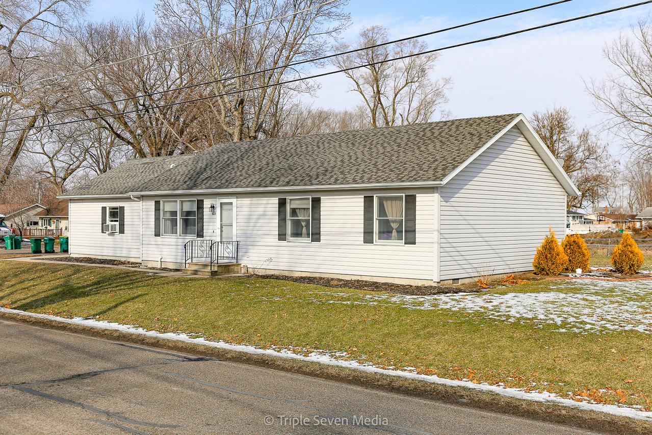605 N 3rd St., Carbon Hill, IL 60416