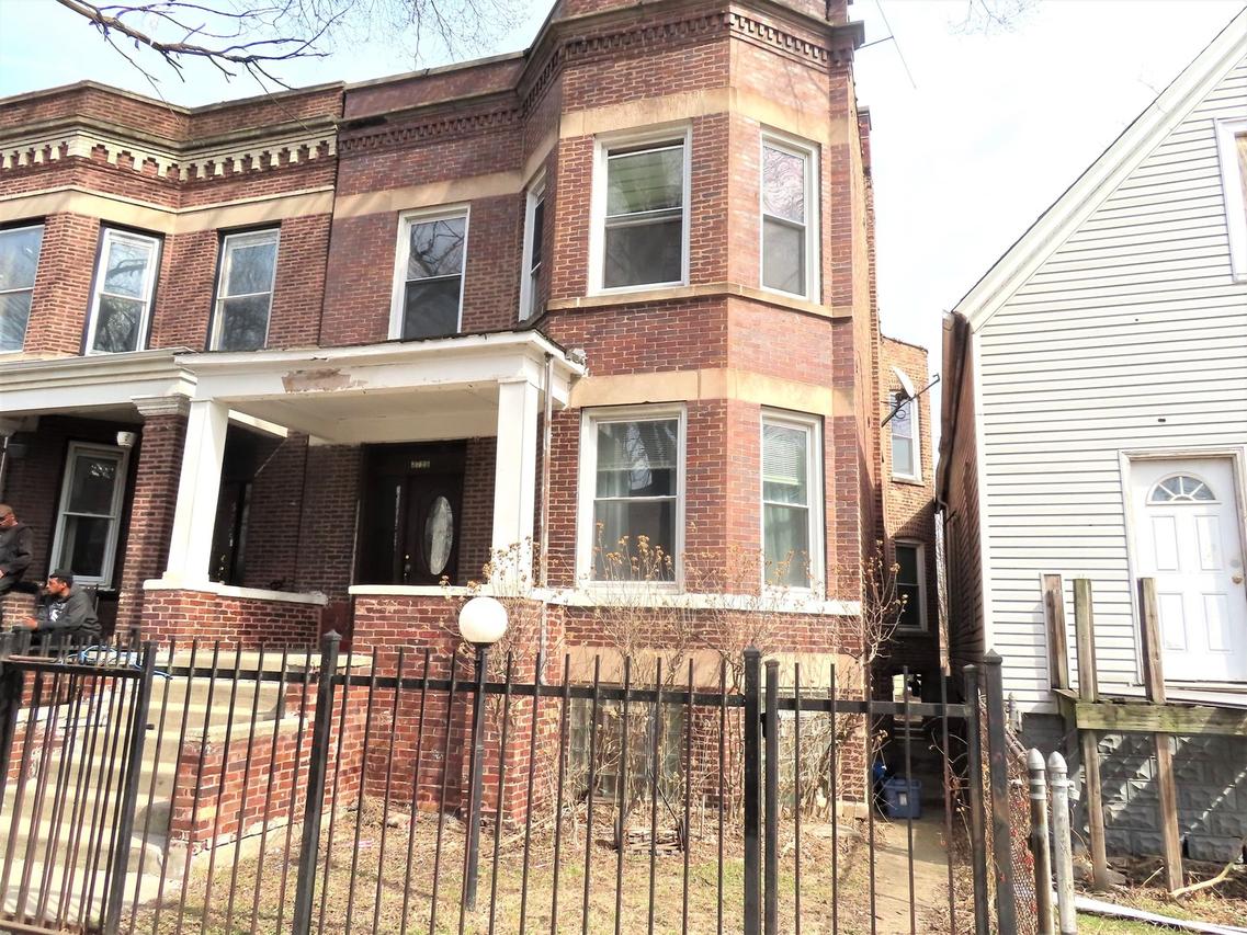 5729 S Elizabeth St., Chicago, IL 60636