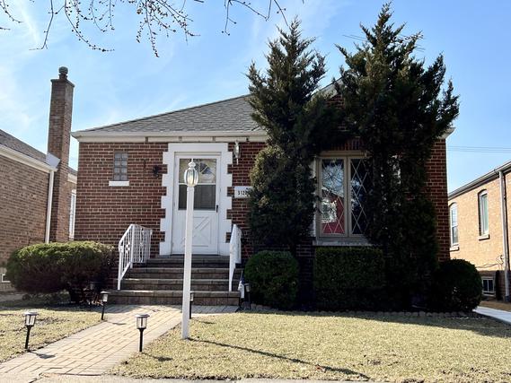 5120 S Luna Ave., Chicago, IL 60638