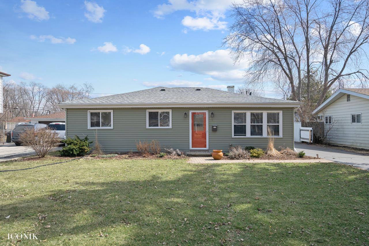 367 N 2nd Ave., Villa Park, IL 60181