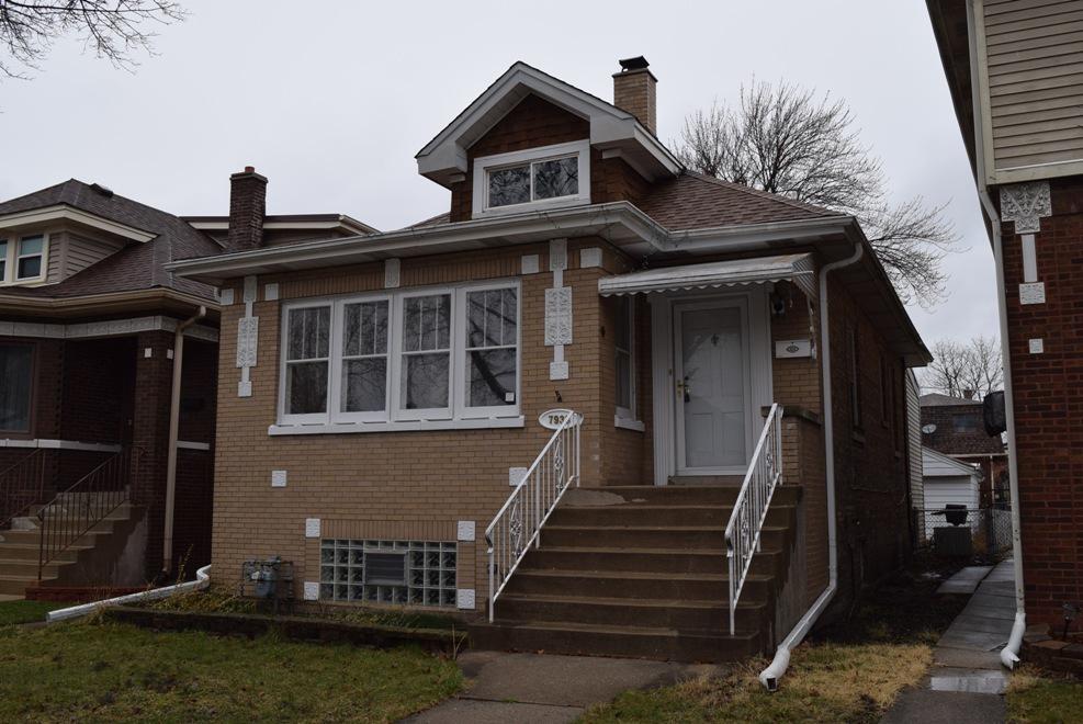 7938 W Oakleaf Ave., Elmwood Park, IL 60707