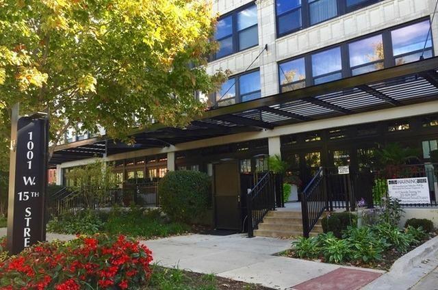 1001 W 15th St. #215, Chicago, IL 60608