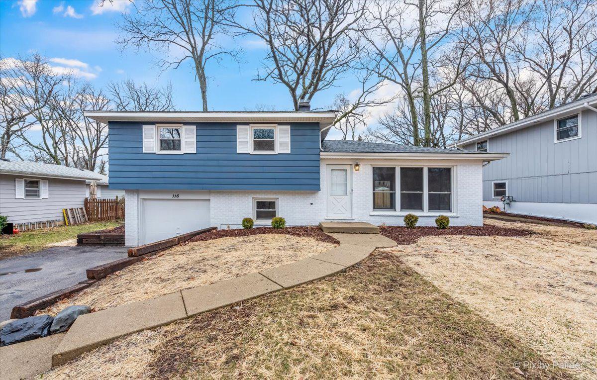 116 Acorn Ln., Lake In The Hills, IL 60156