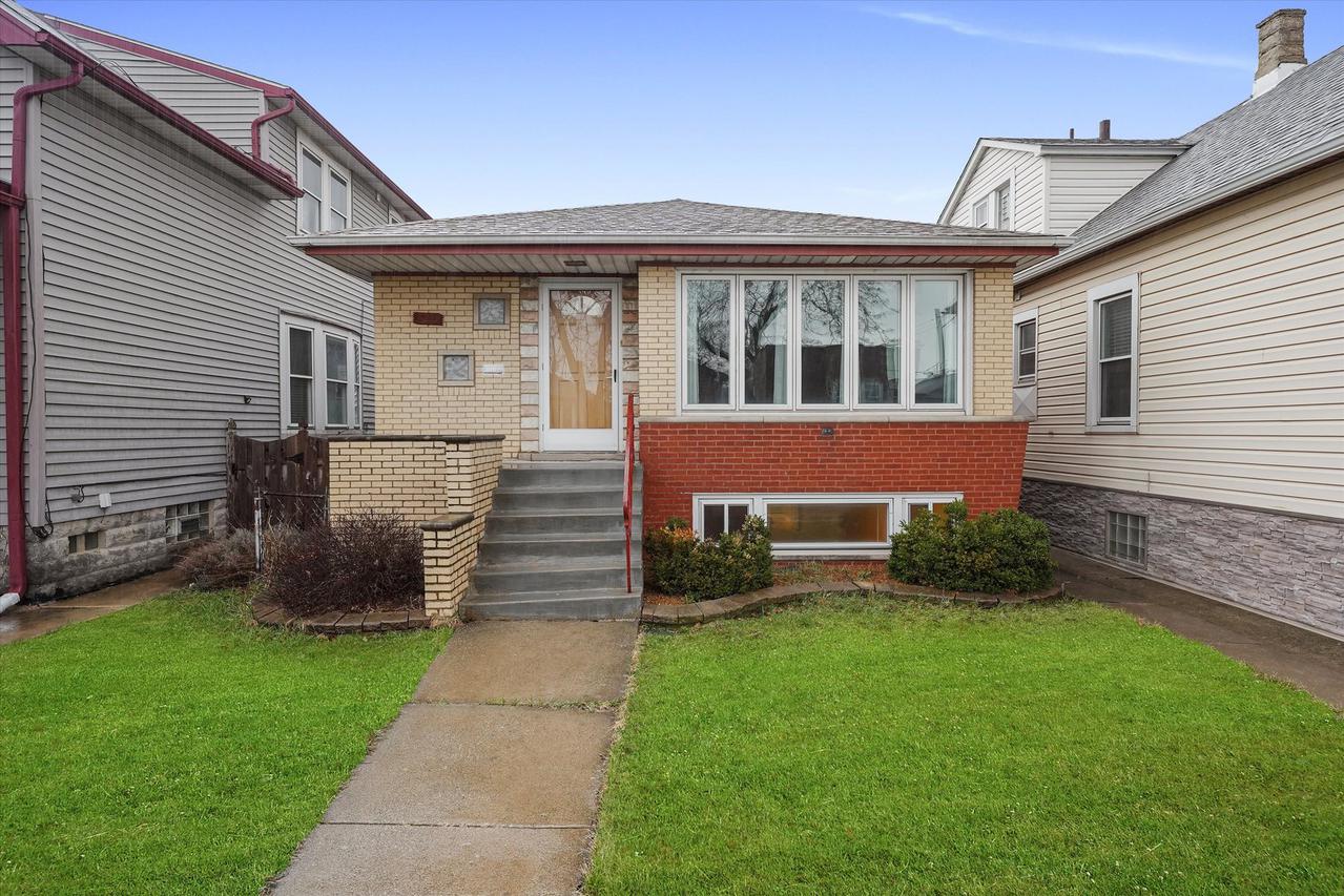 6239 S Monitor Ave., Chicago, IL 60638