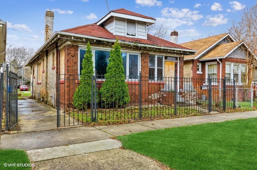 7952 S Merrill Ave., Chicago, IL 60617