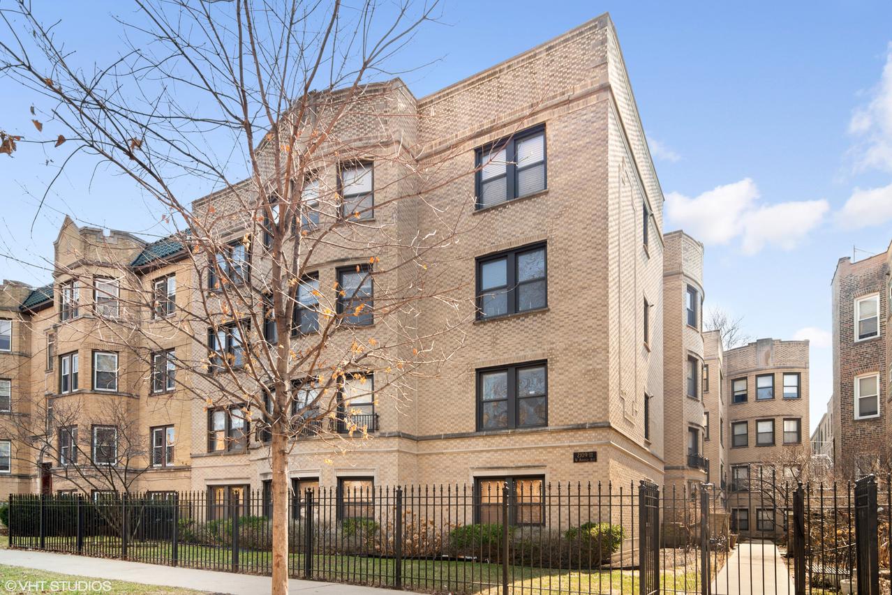 2111 W Arthur Ave. #3S, Chicago, IL 60645