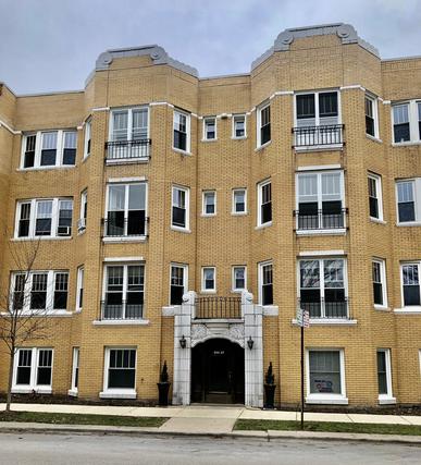 835 Erie St. #3, Oak Park, IL 60302