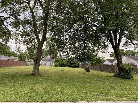 7835 W 98th Pl., Hickory Hills, IL 60457