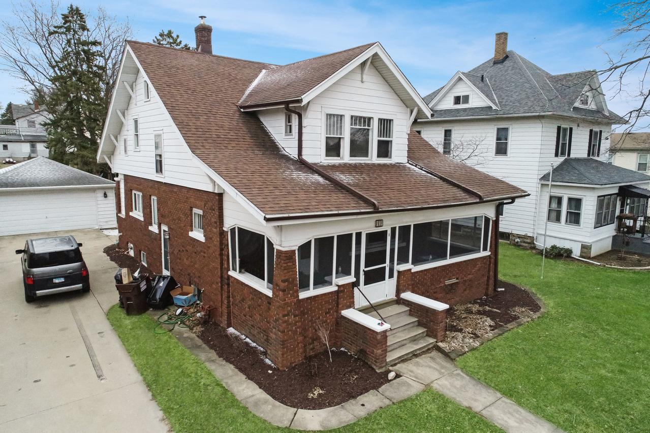 804 Paddock Ave., Ashton, IL 61006