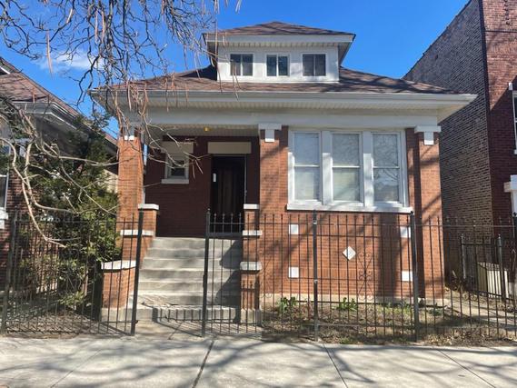 5941 S Campbell Ave., Chicago, IL 60629