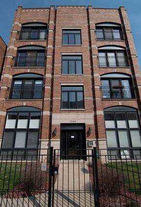 2444 W Diversey Ave. #3W, Chicago, IL 60647