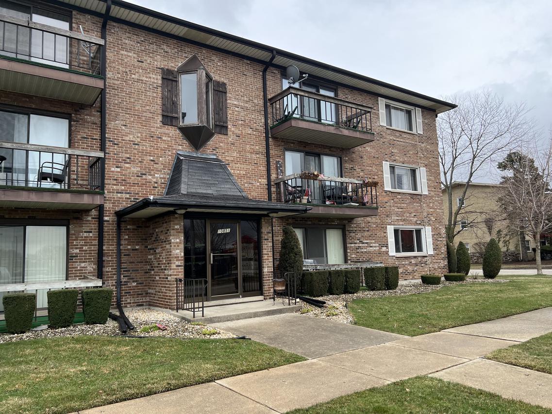 10851 S Keating Ave. #1C, Oak Lawn, IL 60453