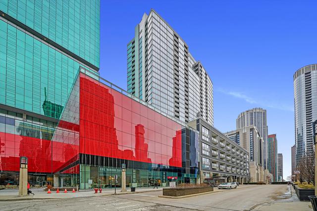 240 E Illinois St. #2004, Chicago, IL 60611