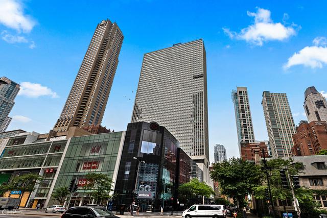 111 E Chestnut St. #12A, Chicago, IL 60611