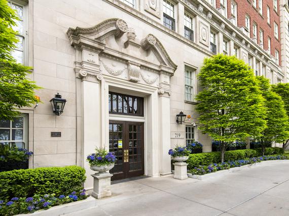 219 E Lake Shore Dr. #5D, Chicago, IL 60611