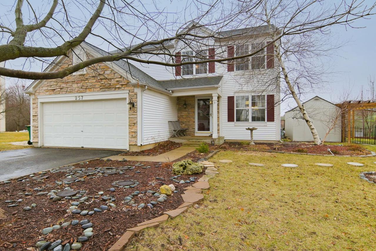 257 Indian Ridge Ln., Lake Villa, IL 60046
