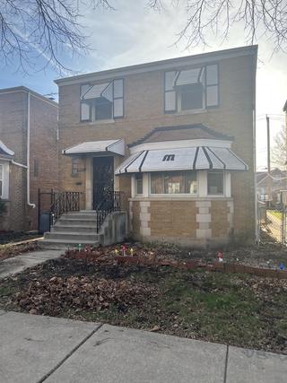 10422 S Vernon Ave., Chicago, IL 60628