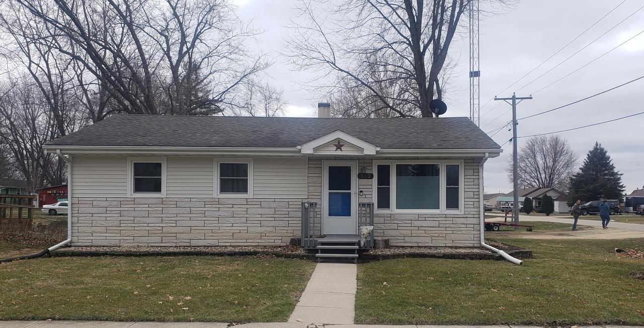 512 Prospect Ave., Kirkland, IL 60146