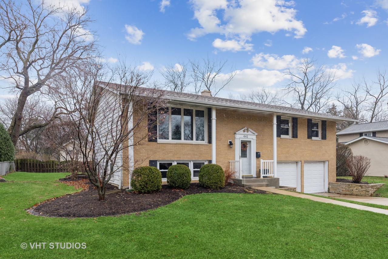 441 N Rohlwing Rd., Palatine, IL 60074