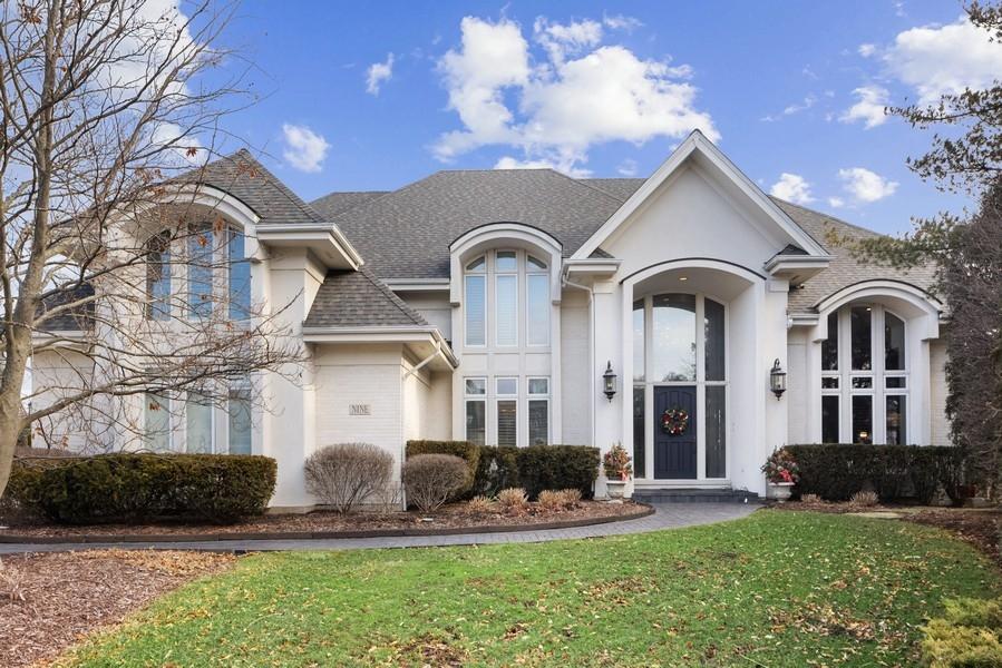 9 Clubside Ct., Burr Ridge, IL 60527