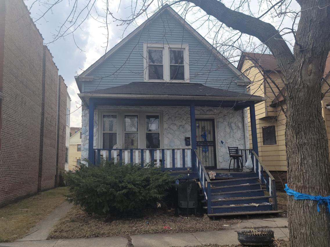 12048 S Lowe Ave., Chicago, IL 60628