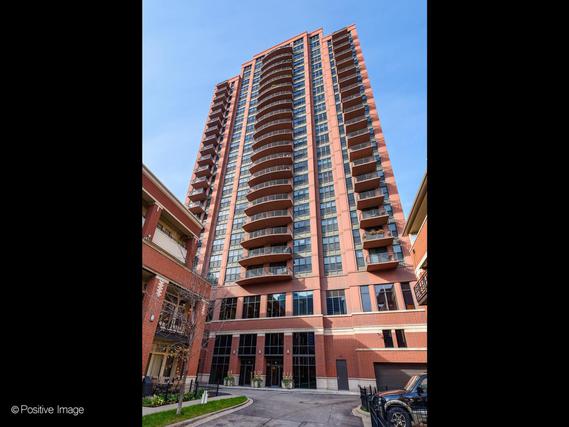 330 N Jefferson St. #2305, Chicago, IL 60661