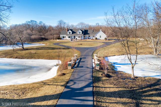 70 Windrush Ln., Barrington Hills, IL 60010