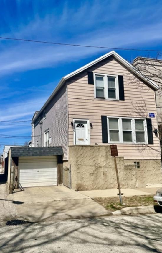 2346 W Ohio St., Chicago, IL 60612
