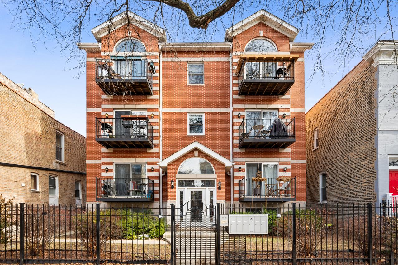 1449 N Campbell Ave. #2N, Chicago, IL 60622
