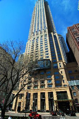 800 N Michigan Ave. #4702, Chicago, IL 60611