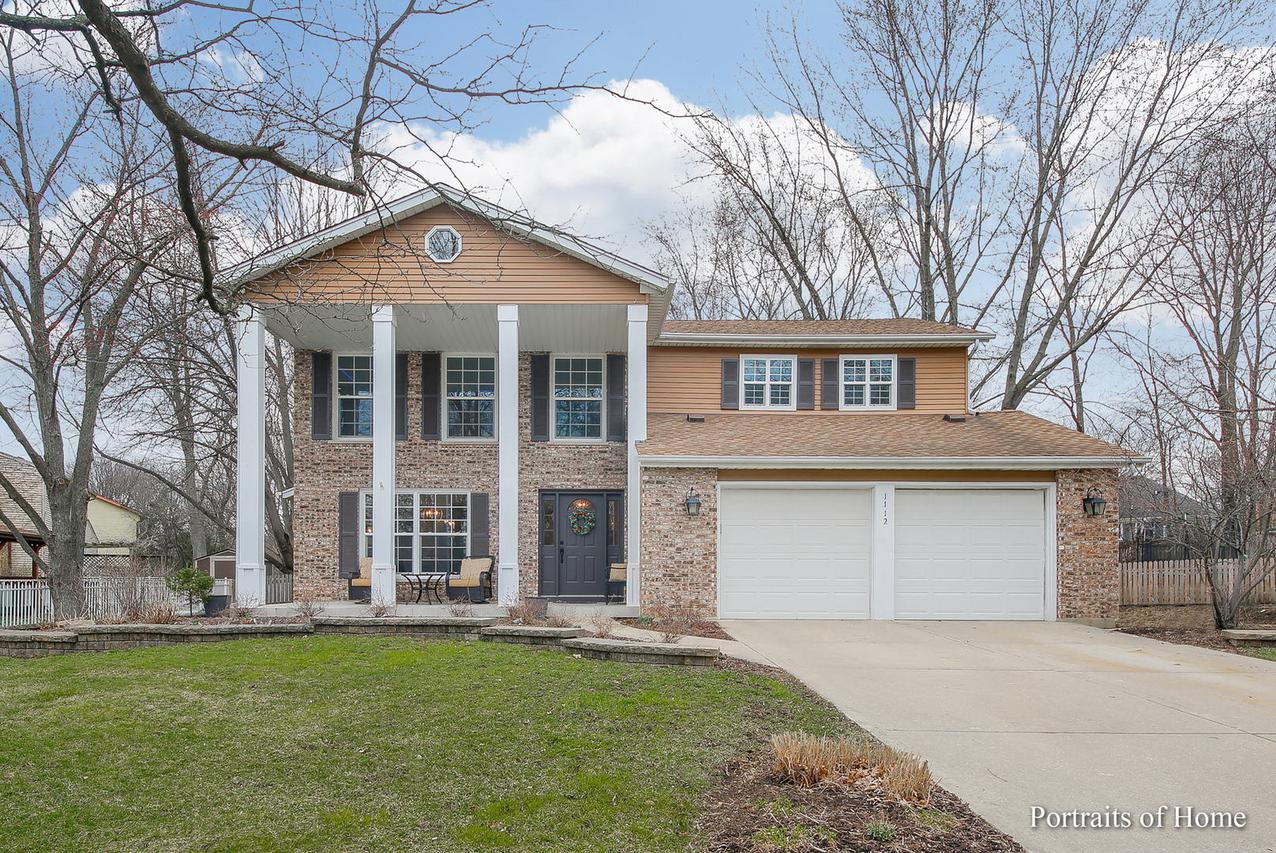 1112 Wickham Ct., Naperville, IL 60540