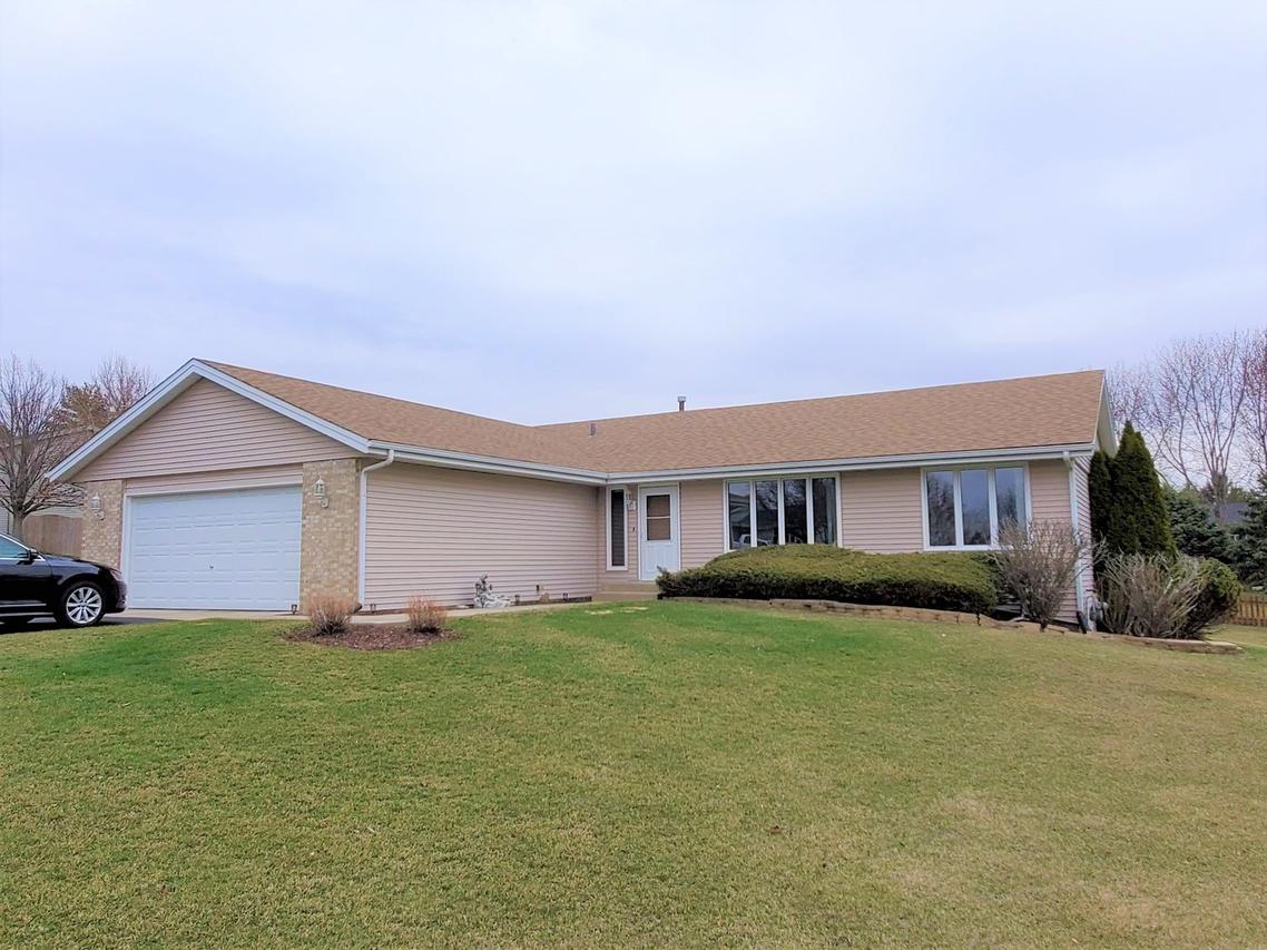 9315 Old Towne Ct., Roscoe, IL 61073