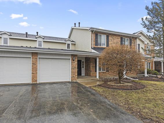 7275 Willow Way Ln. #4-A, Willowbrook, IL 60527