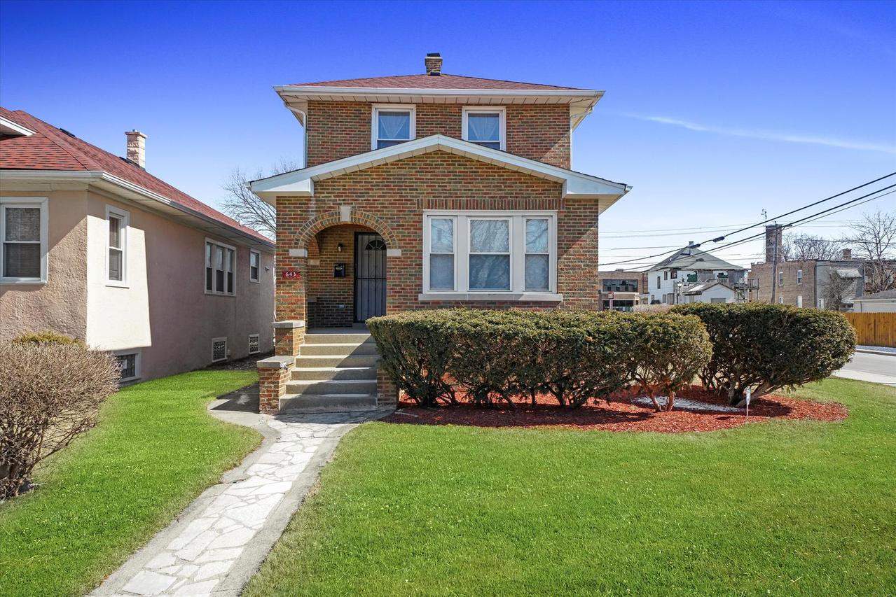 643 S 18th Ave., Maywood, IL 60153